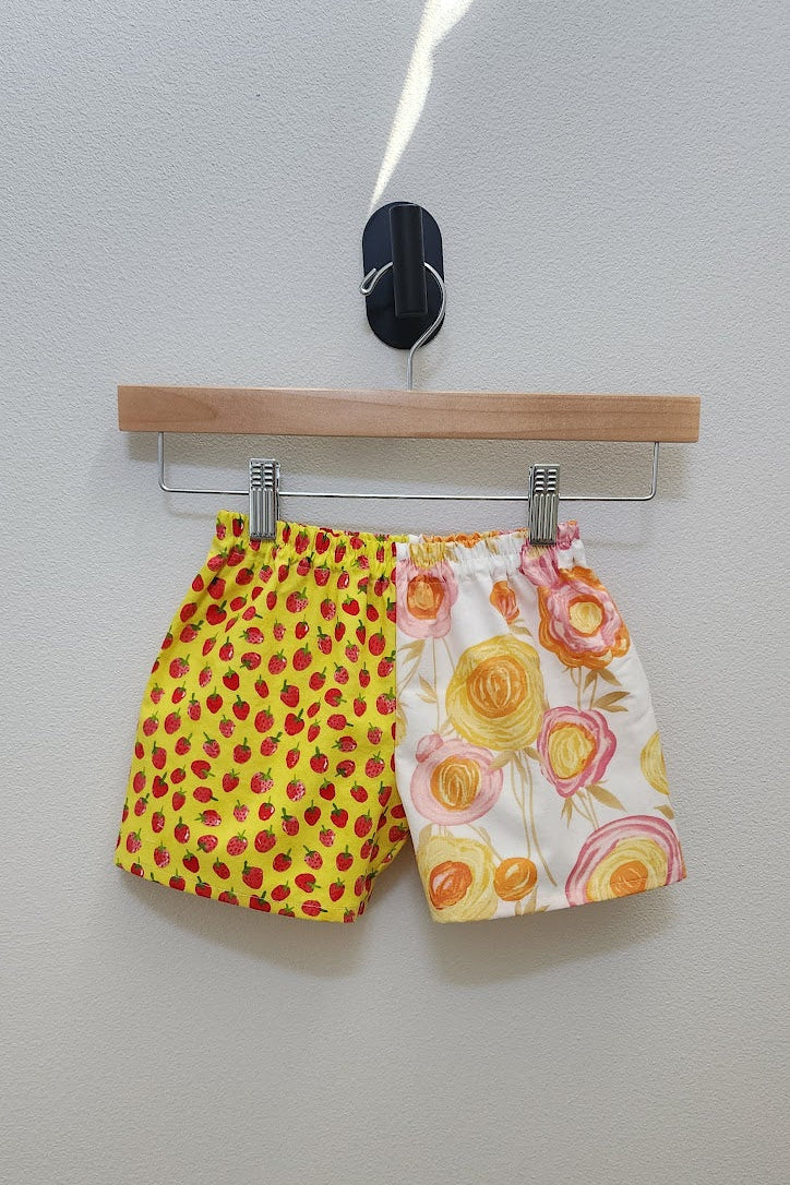 Boxy Shorts - Strawberry Flowers